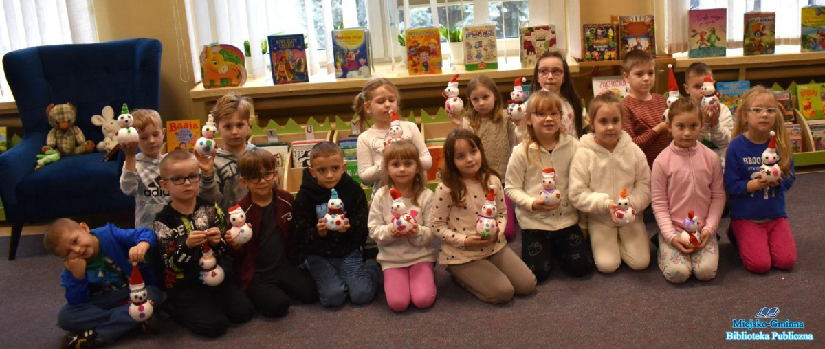Świąteczna kraina bałwanków w naszej bibliotece