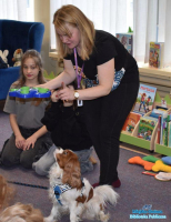 Anna Ciach i pies terapeutyczny Tofik