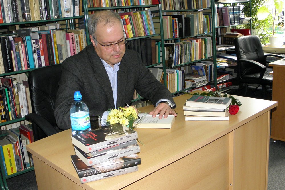 Marek Krajewski - Tytan polskiego kryminału w buskiej Bibliotece
