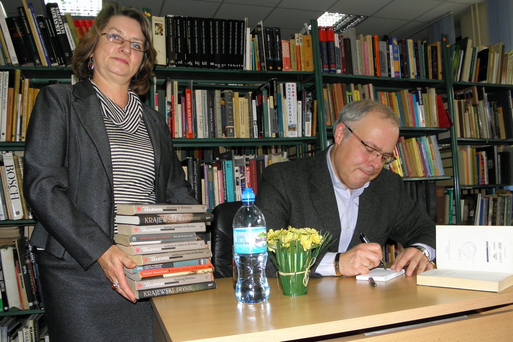 Marek Krajewski - Tytan polskiego kryminału w buskiej Bibliotece