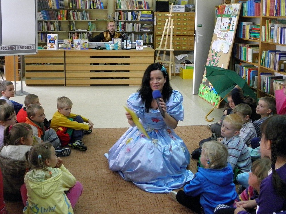 Bajkowo w Bibliotece z Babcią Grunią