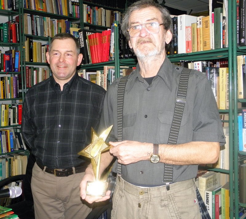 Biblioteka kwitnąca poezją Jana Wesołowskiego