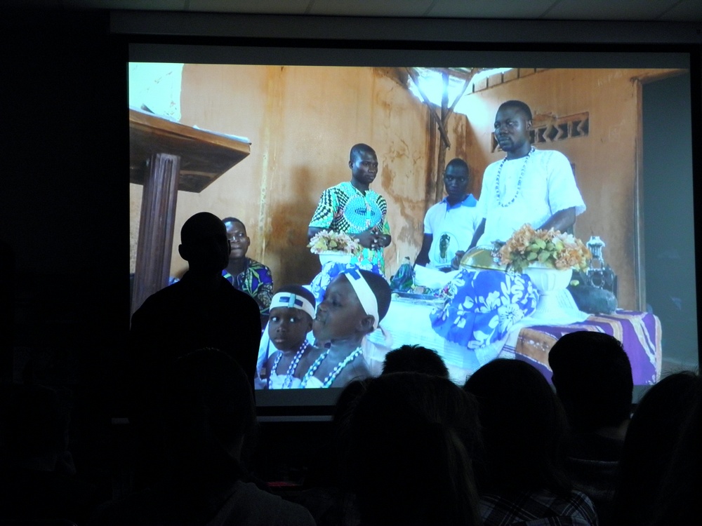 Afryka, Dubaj, Seszele i religia voodoo z Mariuszem Kurcem.