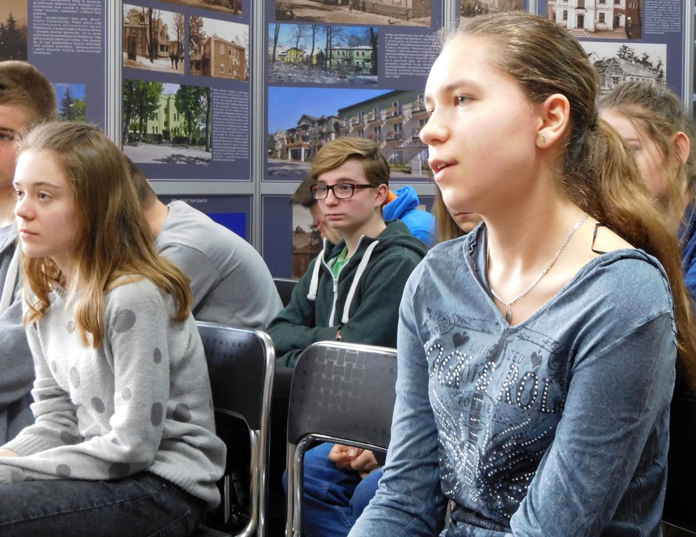  O trudnych reportażach z Katarzyną Surmiak-Domańską