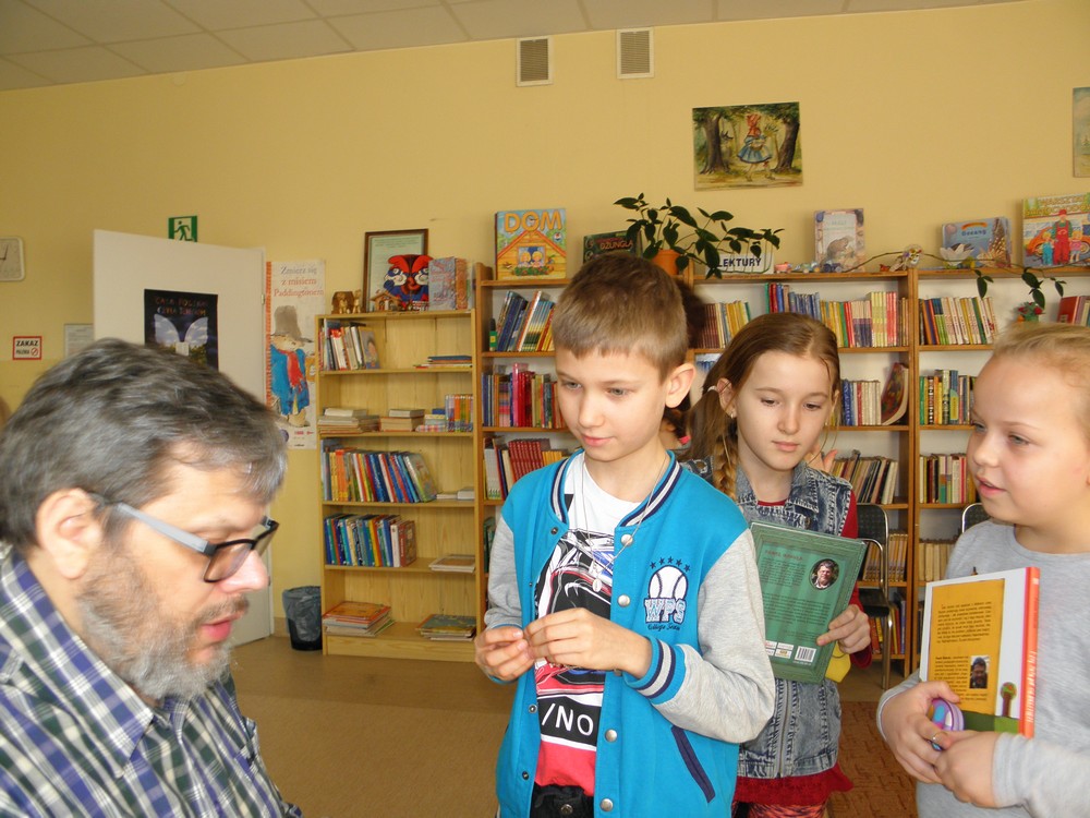 Spotkanie z rysownikiem, ilustratorem, pisarzem – Pawłem Wakułą.