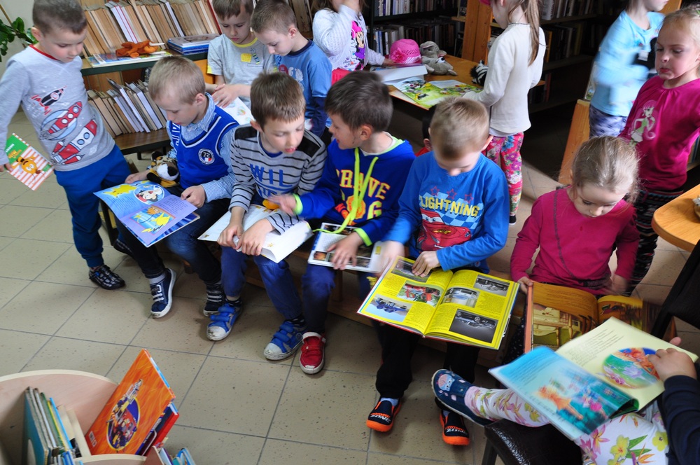 Tydzień Bibliotek w filii bibliotecznej w Dobrowodzie.