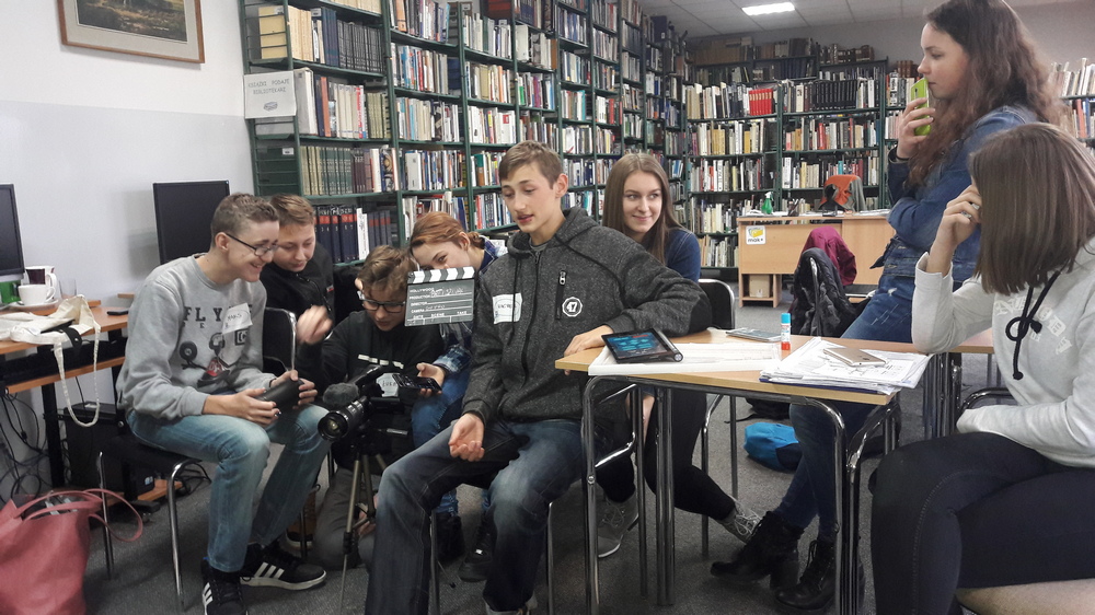 Warsztaty dla dzieci „Zaprogramuj się na czytanie”… Lema  ze Stowarzyszeniem Meritum. 