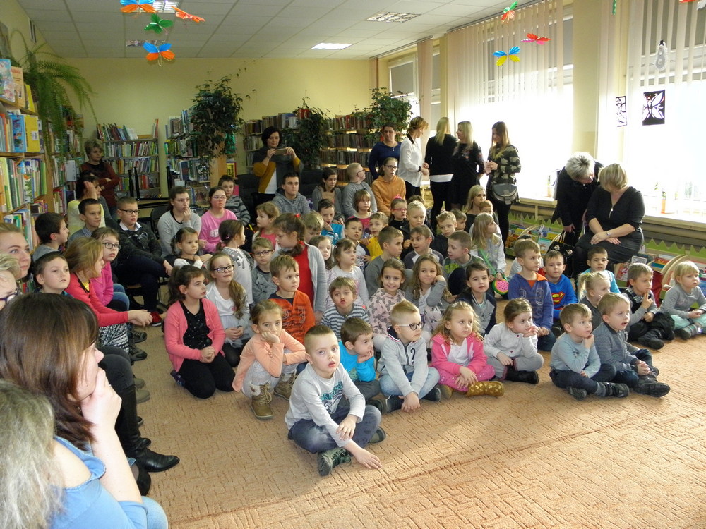 Czytelnicy Biblioteki zmrożeni, ale tylko na chwilę.