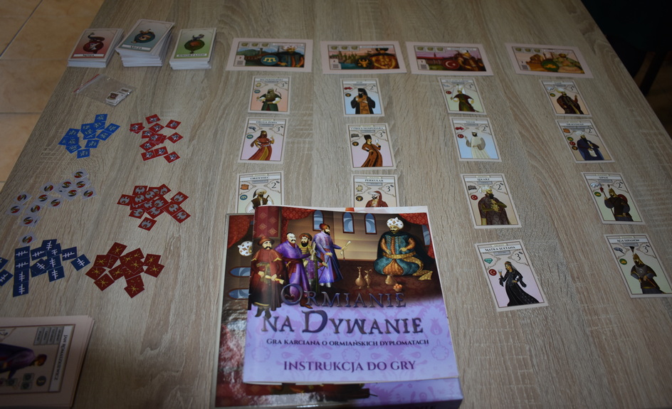 Gra planszowa Ormianie na dywanie