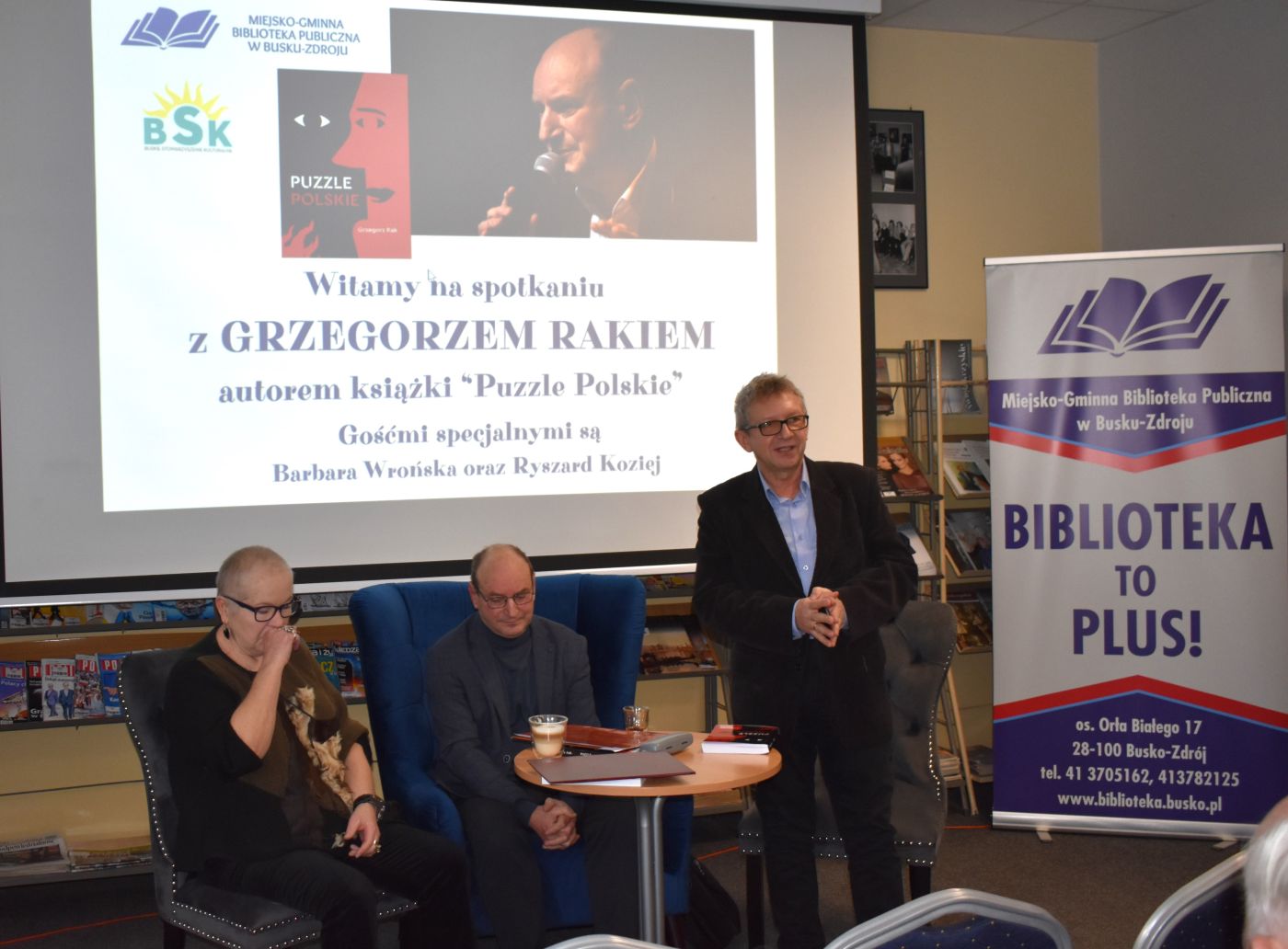 Ryszard Koziej przemawia do zebranych uczestników spotkania