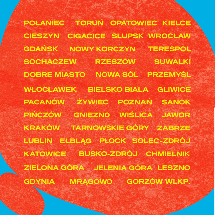 Czerwony owalny kształt z wypisanymi na żółto nazwami miejscowości, w których odbędzie się festiwal WATCH DOCS Bielsko-Biała, Busko-Zdrój, Chmielnik, Cieszyn, Cigacice, Dobre Miasto, Elbląg, Gdańsk, Gdynia, Gliwice, Gniezno