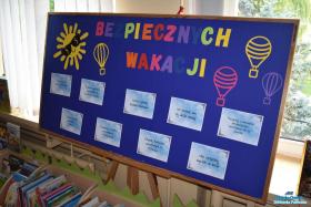 plansza o bezpiecznych wakacjach