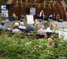 Narodowe Czytanie w Busku-Zdroju – klasyka literatury w sercu parku