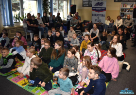 Publiczność zgromadzona na spektaklu